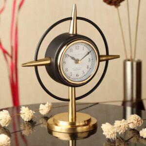 table clock compass clue table clock gold 1.jpg