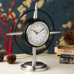 table clock compass clue table clock silver 1.jpg