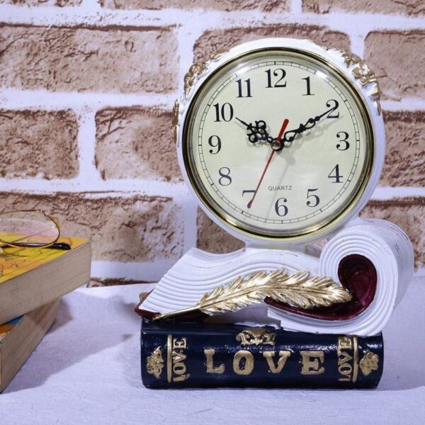 table clock love script clock white 2.jpg