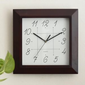 wall clock dando square wall clock 1.jpg